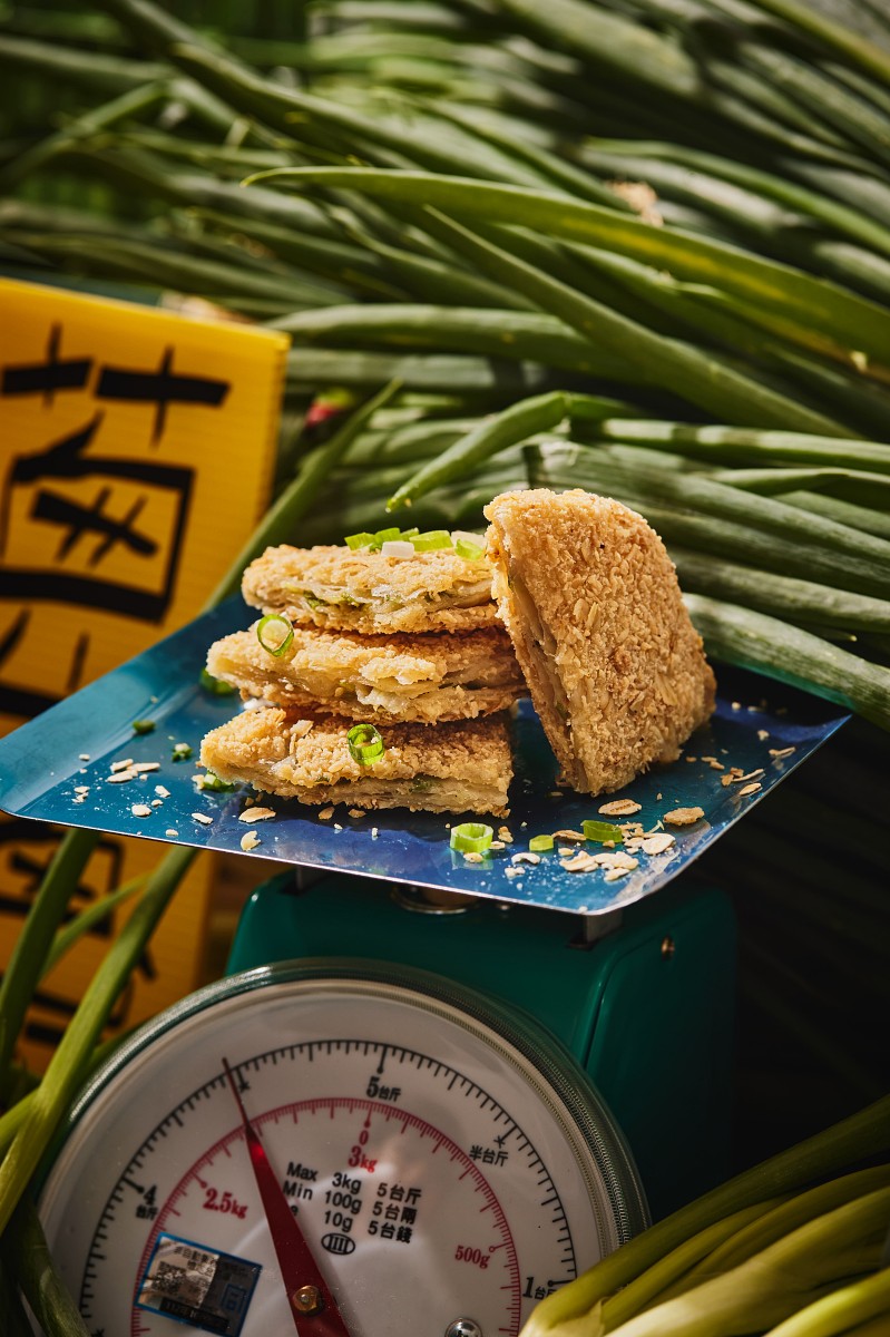 貳虎台潮新組合：麥炸蔥油餅＋楊桃手搖飲！跨界新銳藝術家 LUGOSIS & STRATO 打造全新包裝