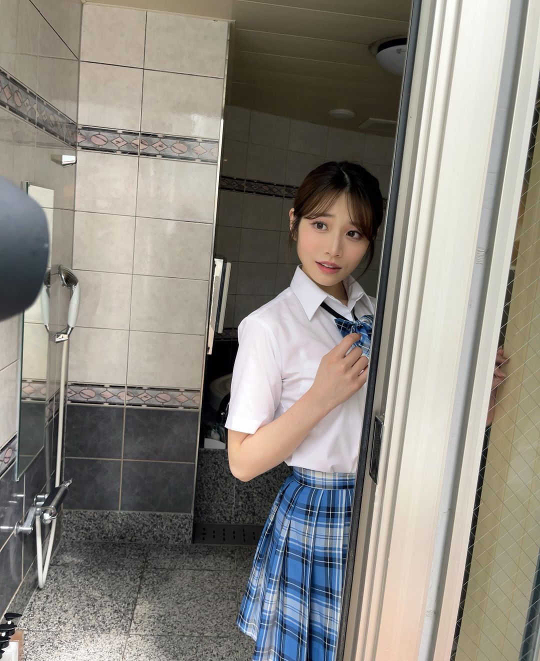 被 AV 耽誤的歌手！河北彩伽台灣首場見面會甜美獻唱，LIVE 嗓音比專業歌手還好聽！