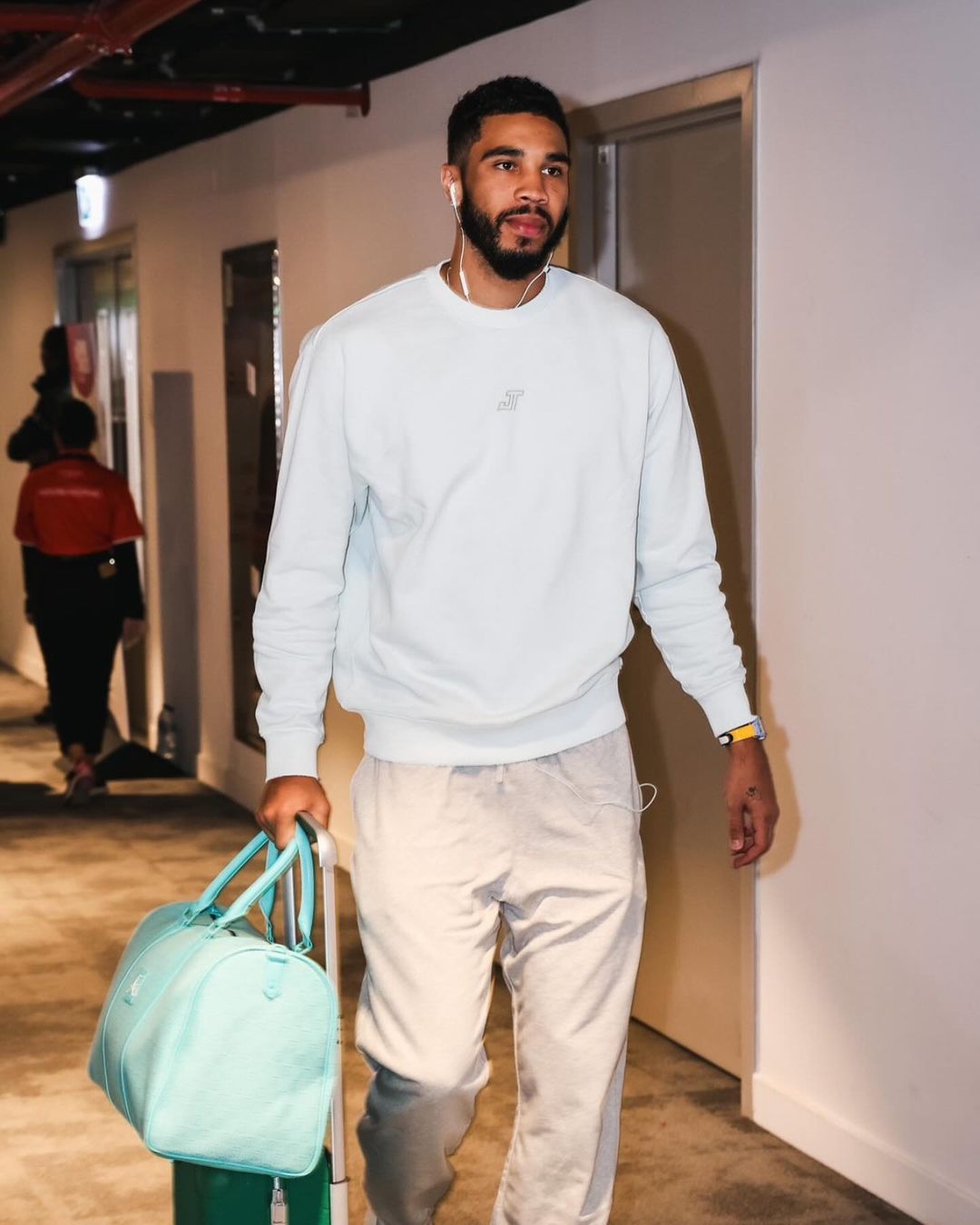 配色太像兒童錶？Jayson Tatum 遭記者質疑戴 Richard Mille「假錶」，IG 親拍影片澄清！