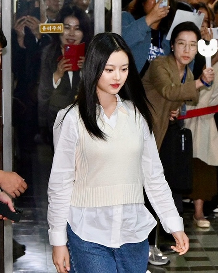 NewJeans Hanni 淚灑國會！爆料已不是第一次被忽視：「公司真的不喜歡我們！」