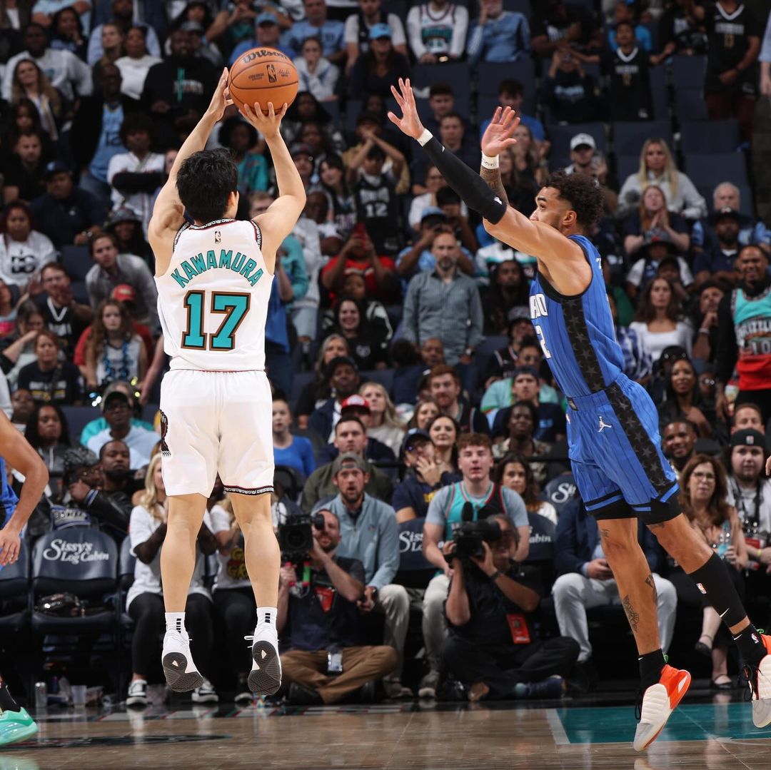 拼戰精神超圈粉！灰熊主場球迷吶喊要河村勇輝上場，網：他的努力讓人感動！