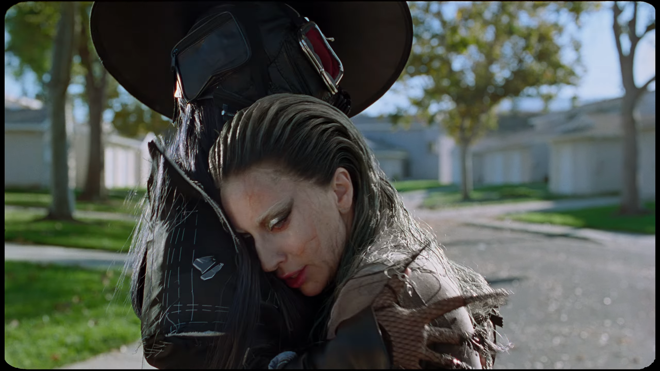 萬聖卡卡送驚喜！女神卡卡突發新歌 MV 及火星人合作歌曲表演影片！