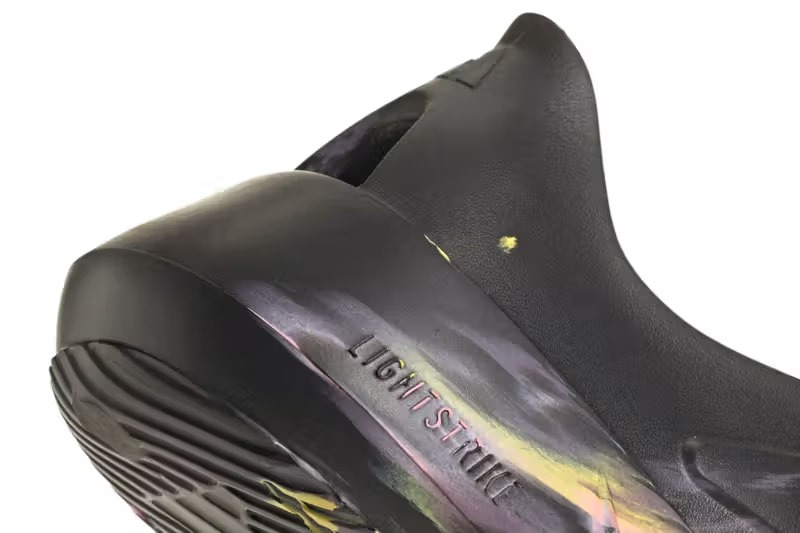 平替版本？adidas 推出充滿「YEEZY 味」的 Lightblaze Moc 全新鞋款系列