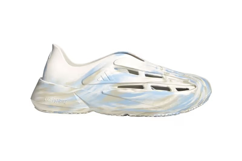 平替版本？adidas 推出充滿「YEEZY 味」的 Lightblaze Moc 全新鞋款系列