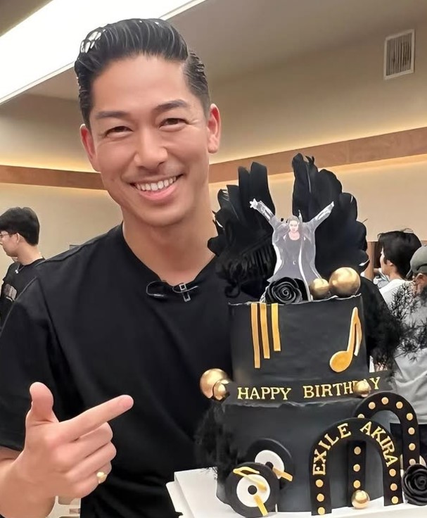 連 AKIRA 也淪陷四爺魅力！大讚陳傑憲這一點　不怕「愛家好男人」標準提高