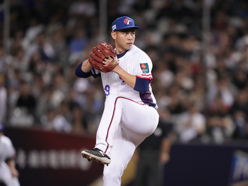 世界棒球 12 強｜陳晨威滿貫砲、陳傑憲兩分砲奠定勝利！中華 6：3 擊敗南韓收下首勝！