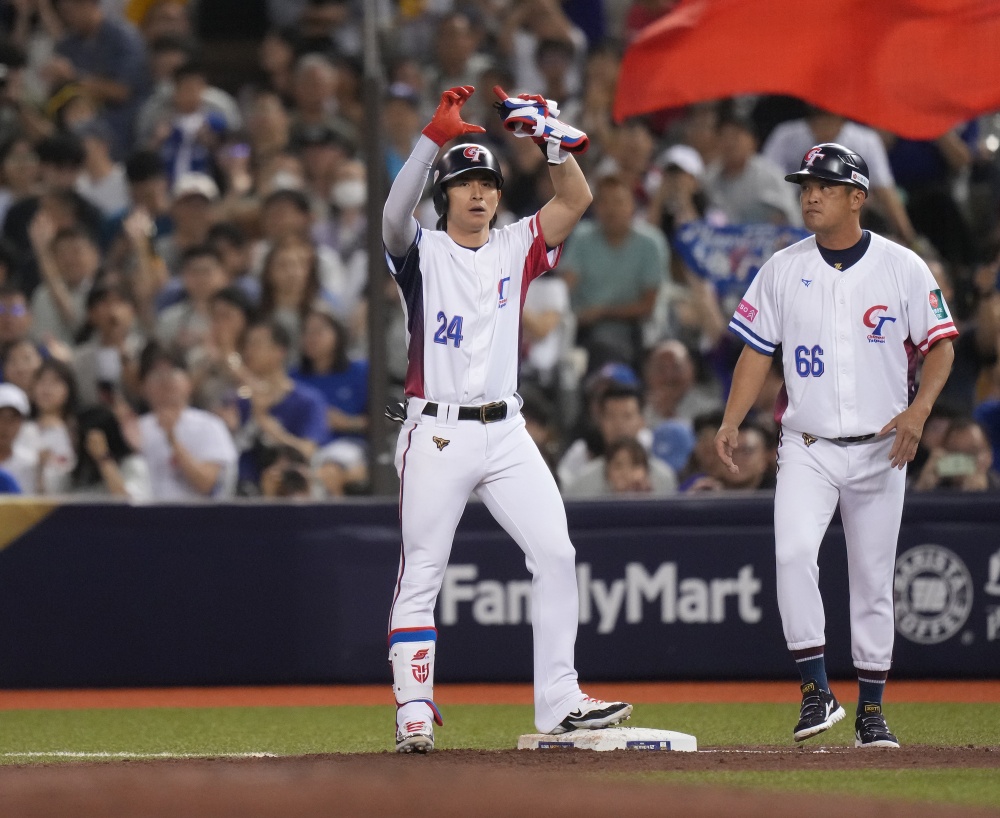 打線被全面封鎖！中華隊 1：3 不敵日本，12 強苦吞首敗！