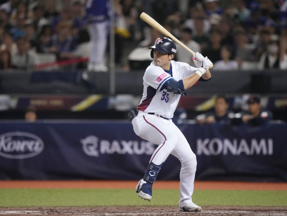 打線被全面封鎖！中華隊 1：3 不敵日本，12 強苦吞首敗！