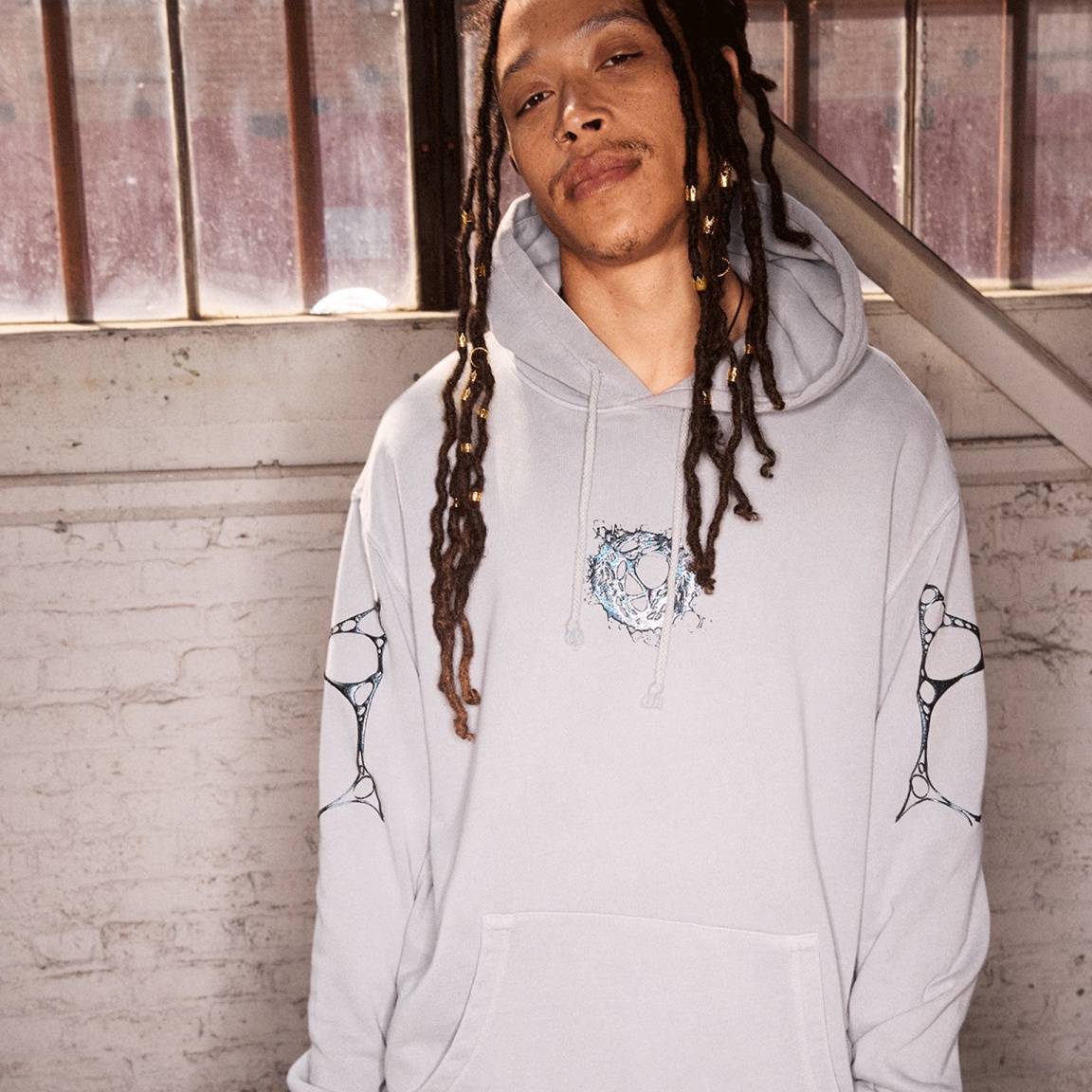 《奧術》推出超勸敗周邊，艾克定情項鍊、1/7 吉茵珂絲模型以及與 BBC 聯名的限量膠囊系列！