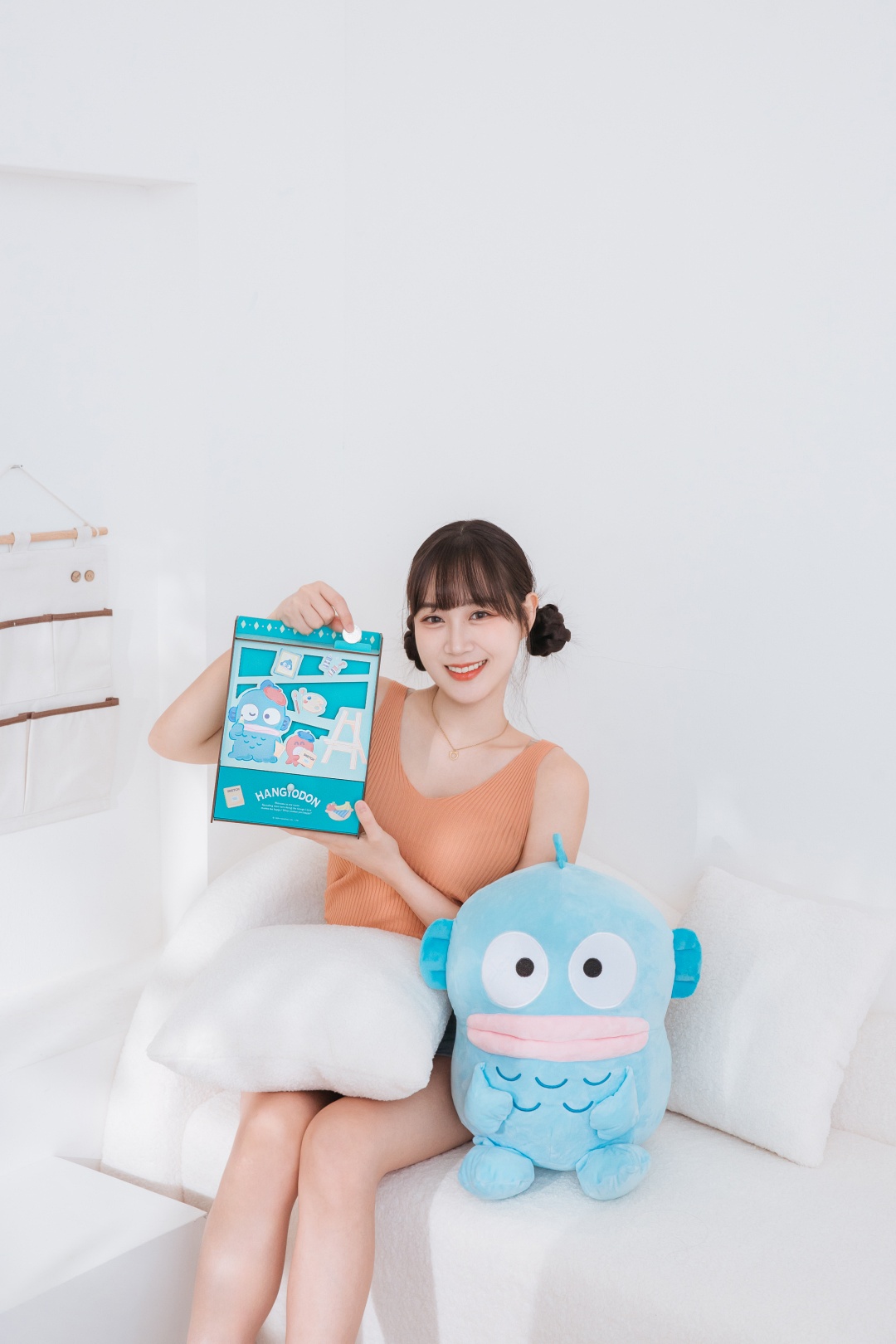 三麗鷗諧星「人魚漢頓」大量現身小 7！20+款主題周邊一站蒐集：16 吋人魚漢頓大玩偶、立體存錢筒必收