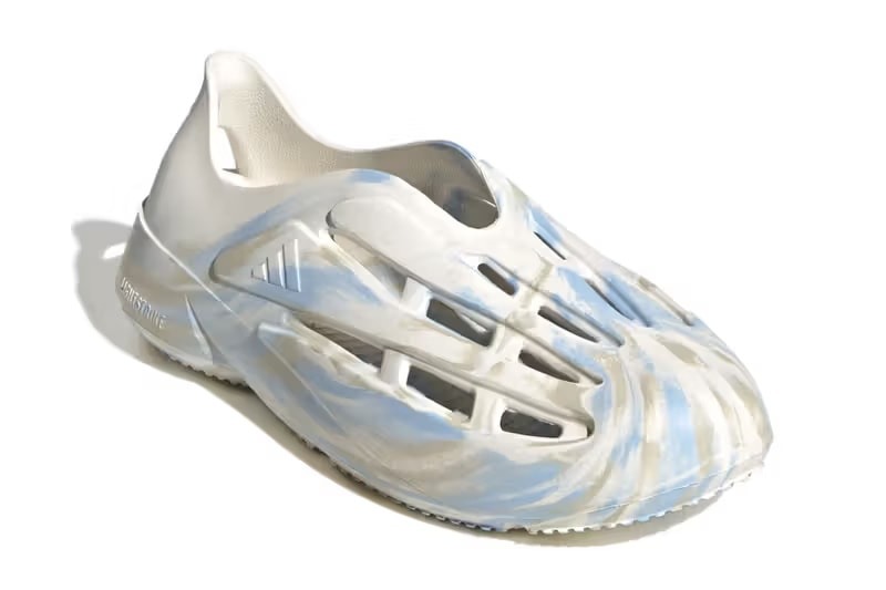 平替版本？adidas 推出充滿「YEEZY 味」的 Lightblaze Moc 全新鞋款系列