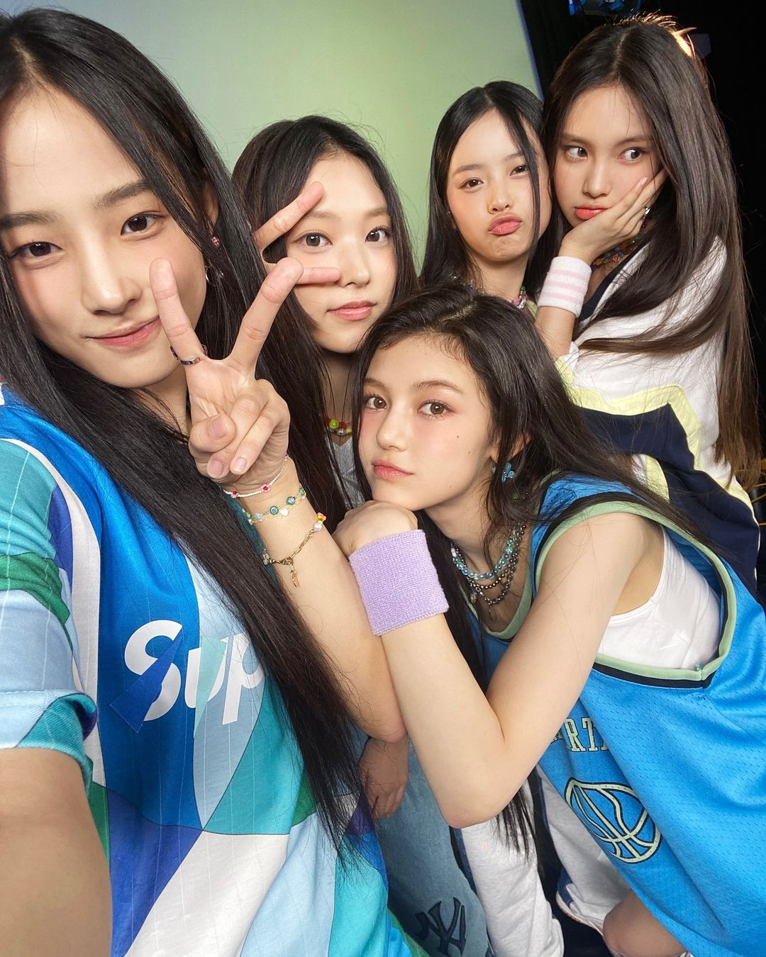 NewJeans 宣布出走！ADOR 娛樂出聲回應「無效」：單方面主張不構成解約理由！