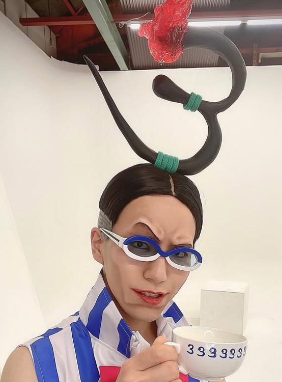 停車痾痾痾～~～《蠟筆小新》經典廣志攔車片段被日本 Coser 完美重現！