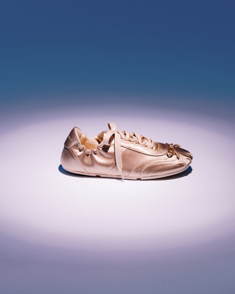 甜美、酷帥風格一次「拿捏」！CHARLES & KEITH 冬日限定系列讓你輕鬆掌握 Y3K Style！