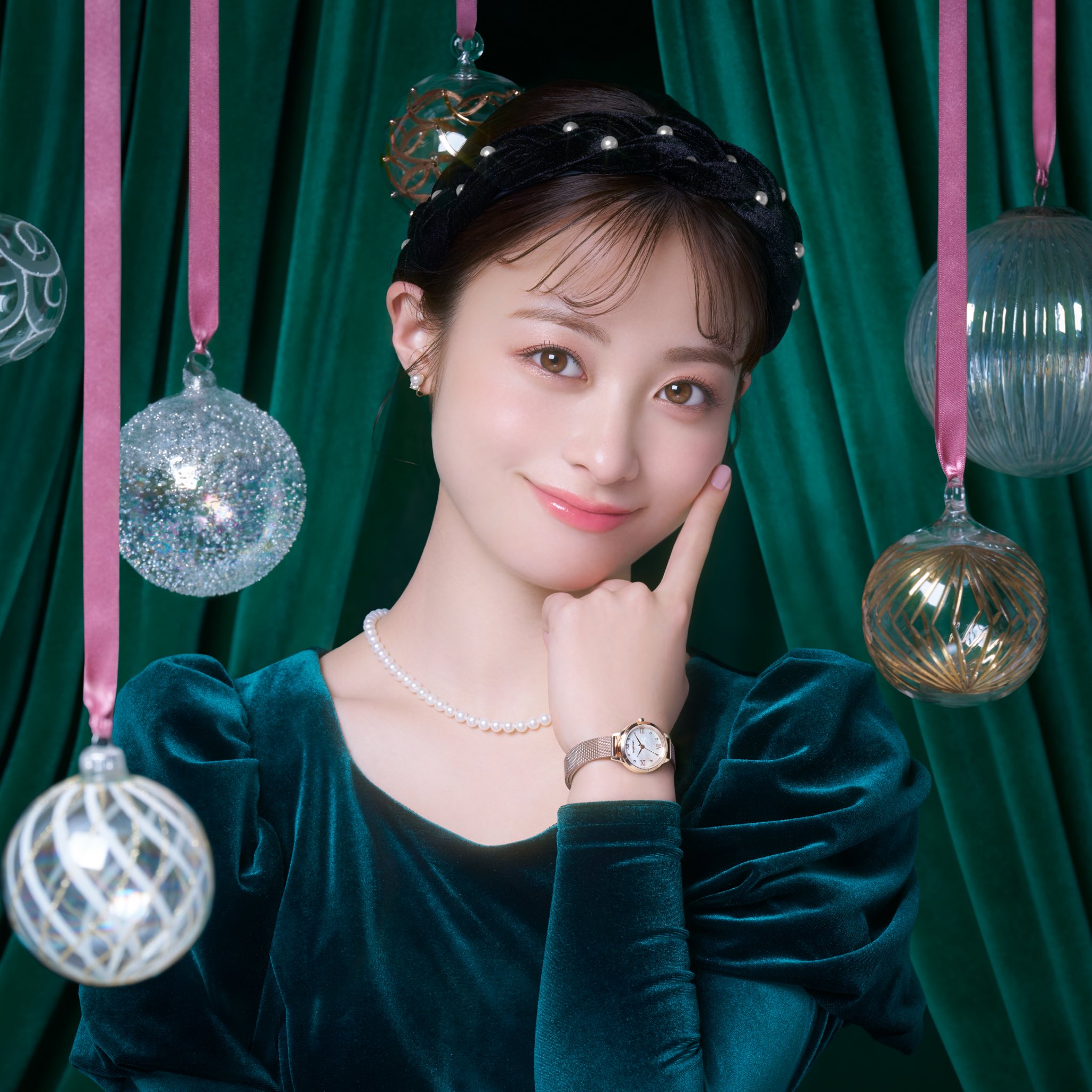 橋本環奈頂黑眼圈出席餐會！名導大讚「謝謝陪我們到店打烊」挨轟自私緊急刪文