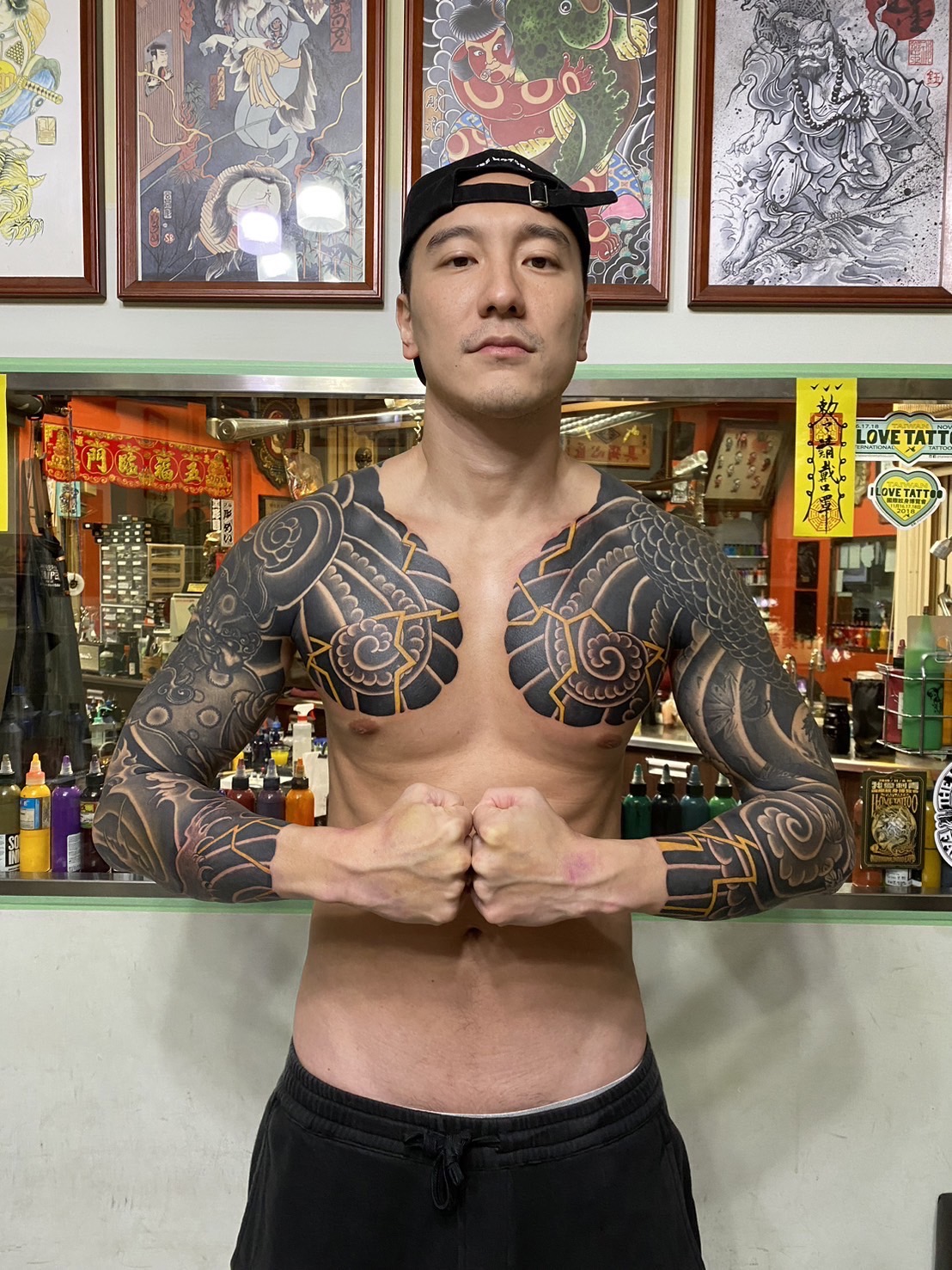 COOL 專訪｜幫林昱珉包手的刺青師我們找到了！刺青師彫育：「拿下世界冠軍，讓傳統刺青可以被看見！」