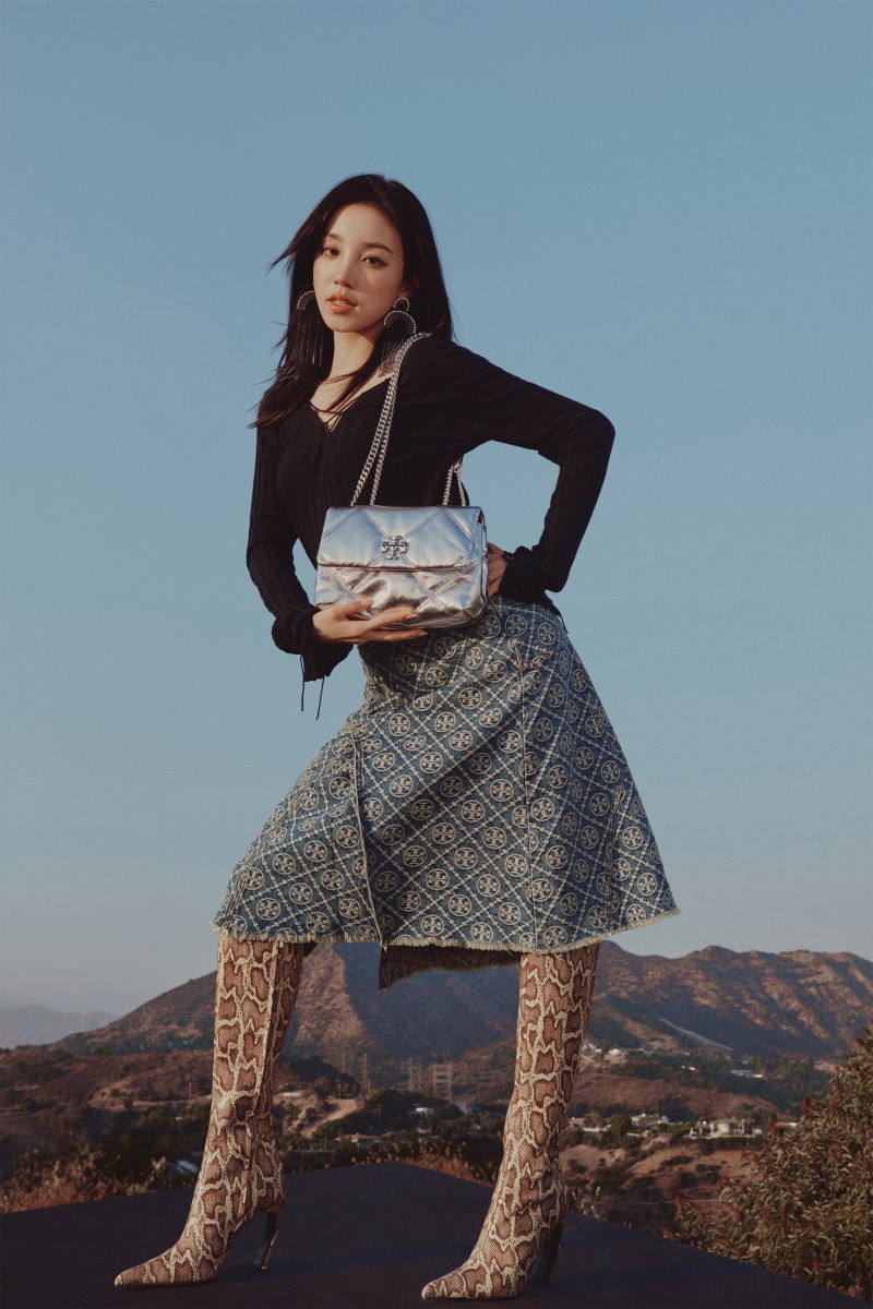 火辣形象照曝光！宋雨琦成為 TORY BURCH 包袋、鞋履最新代言人！