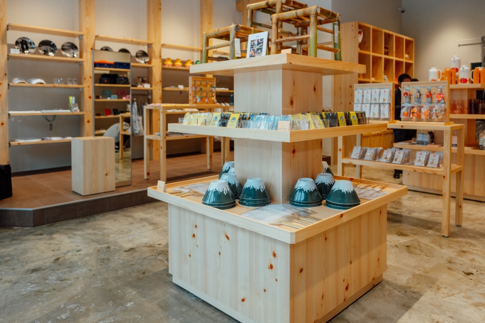 免飛日本買 BEAMS JAPAN ！ BEAMS U.I.J Hotel & Hostel 台南正式開幕，限定日本名物輕鬆買！