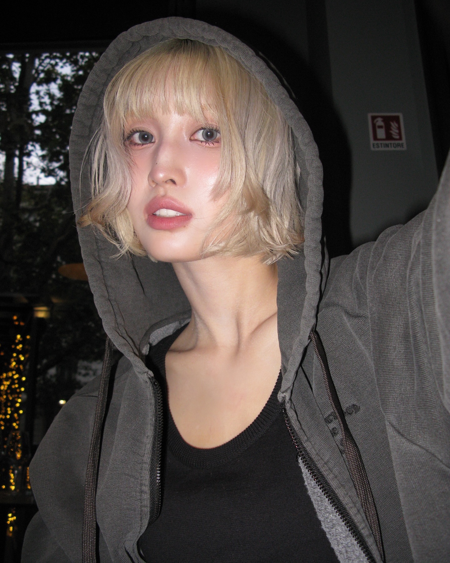 極顯白！韓女團秋冬髮色圖鑑：太妍、NewJeans、aespa 重回原生黑茶髮！