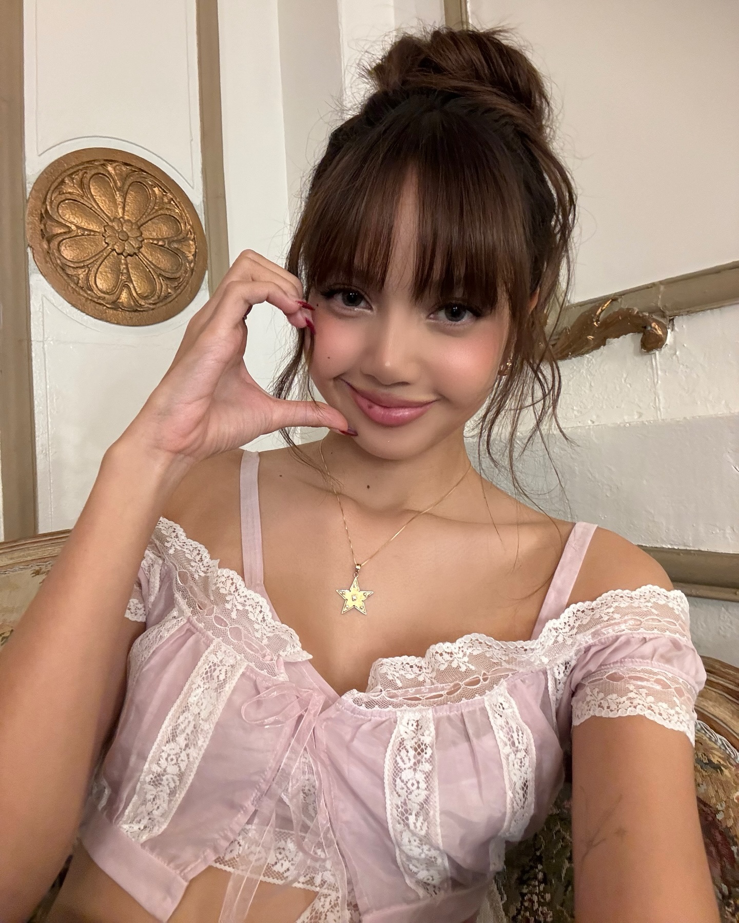 極顯白！韓女團秋冬髮色圖鑑：太妍、NewJeans、aespa 重回原生黑茶髮！