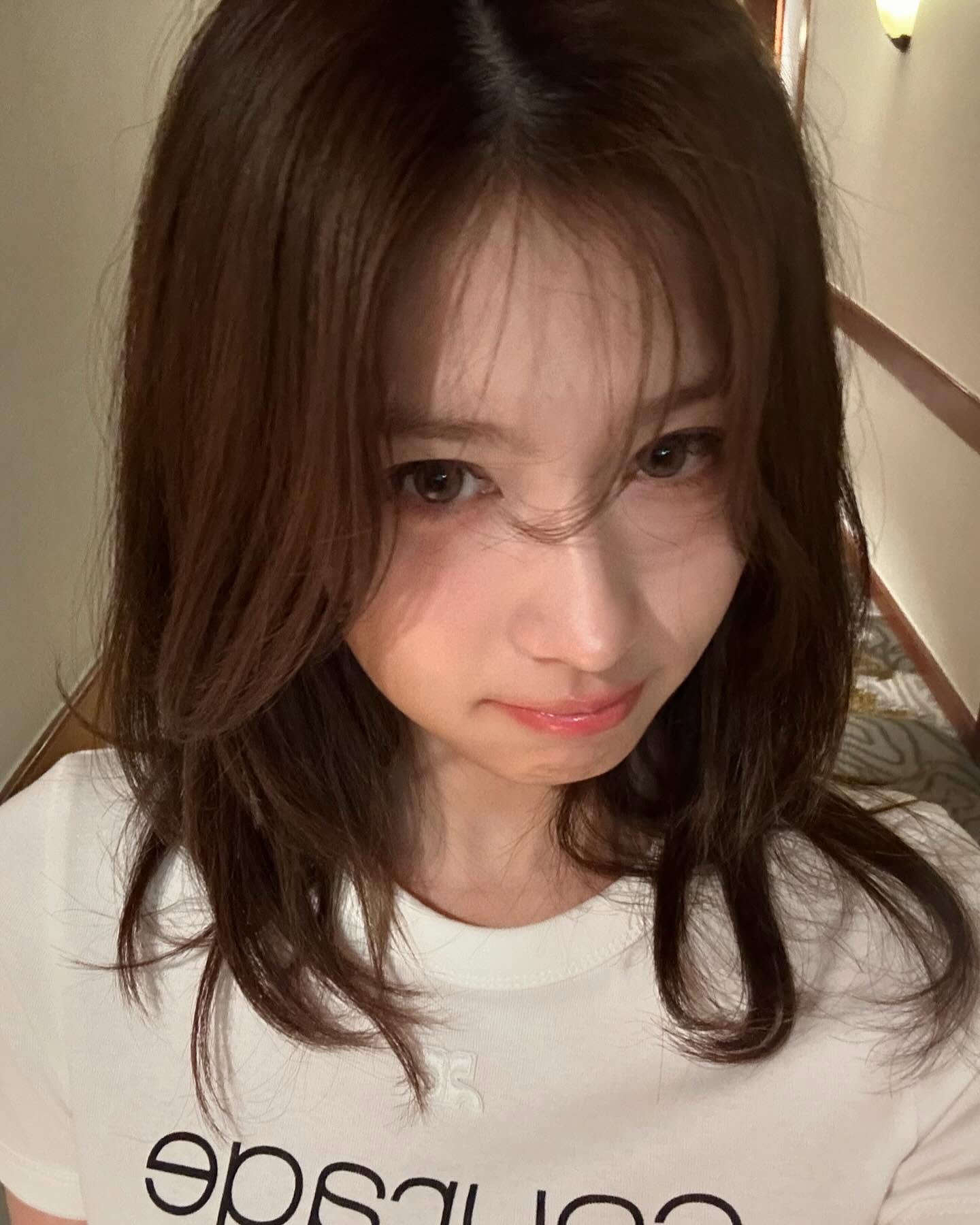 極顯白！韓女團秋冬髮色圖鑑：太妍、NewJeans、aespa 重回原生黑茶髮！