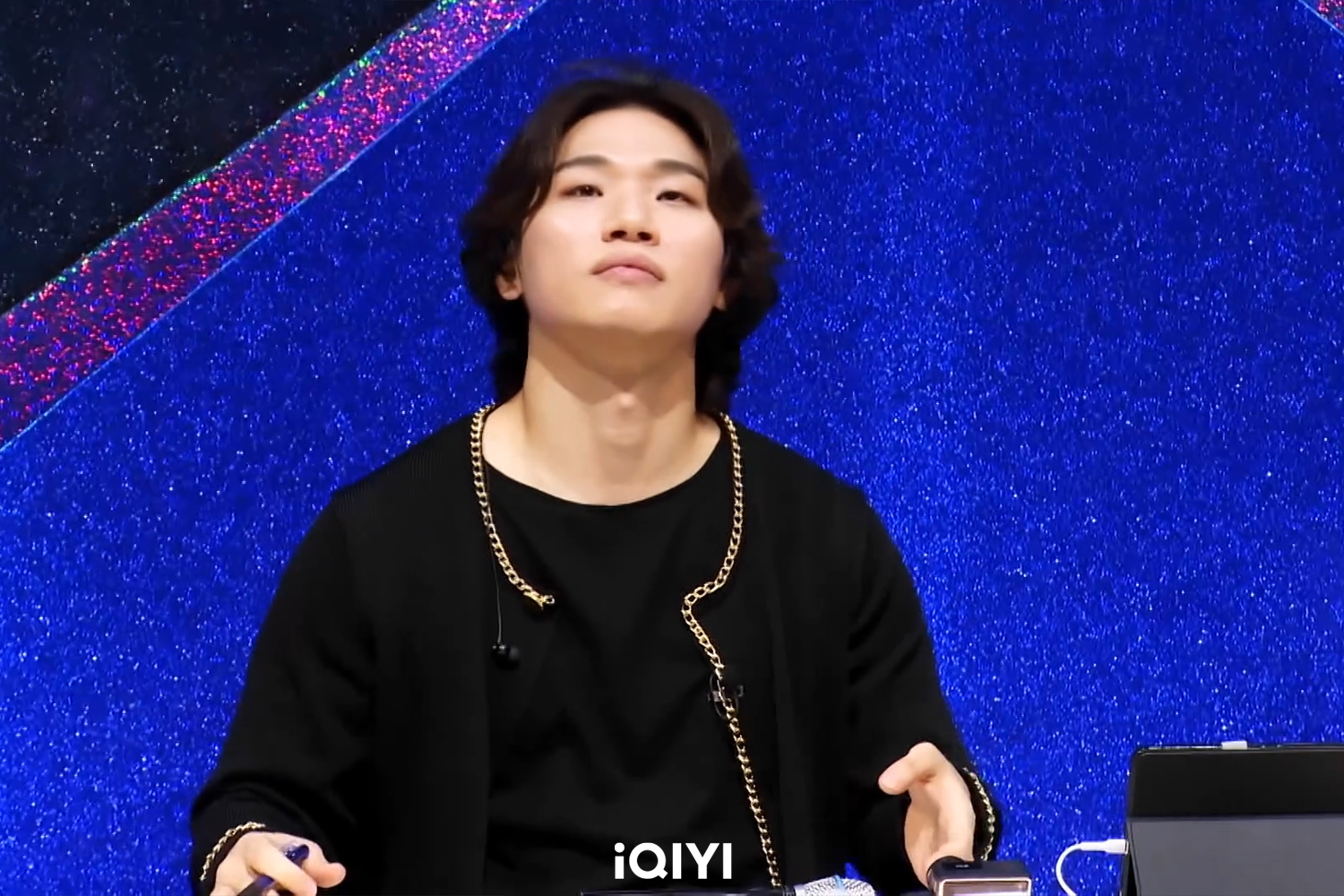 《星光閃耀的少年》狂霸榜首！愛奇藝國際版自製選秀綜藝熱度登頂，大家都在看！