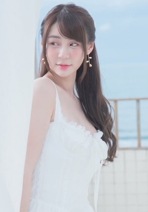 女神又放火啦！短今曬性感熱舞影片，羞喊「好久沒有辣一下」粉絲掀暴動