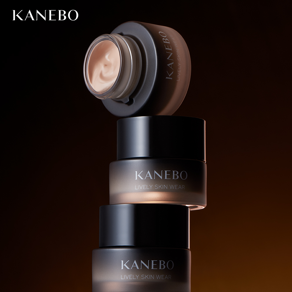 甩開沙漠乾肌惡夢～秋冬超服貼人氣專櫃粉霜TOP.9推薦：BOBBI BORWN太好用、RMK新品太驚艷！