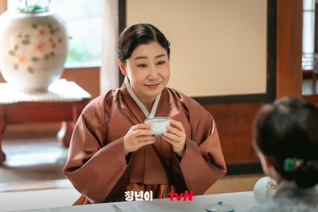 盤點 2024 收視率排行榜！《正年》精彩故事掀熱議！《淚之女王》打破《愛的迫降》記錄成今年榜首！