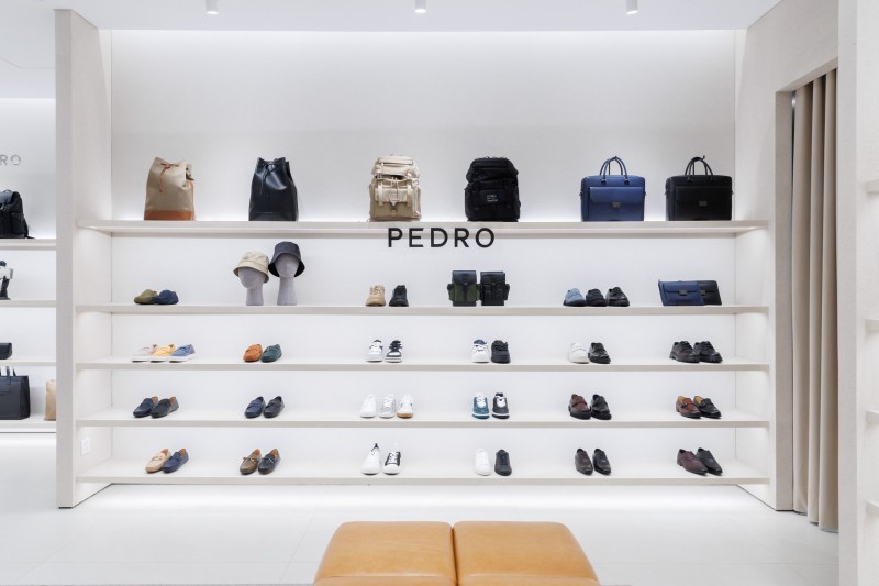 信義逛街點加一！PEDRO 新店來了！加碼推薦 4 大熱銷包款系列！