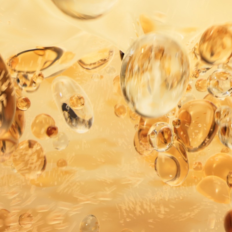 20 秒就賣出一支！KÉRASTASE 全新升級奢光小金油「金緻柔馭山茶花鎏光露」全方位保護秀髮！