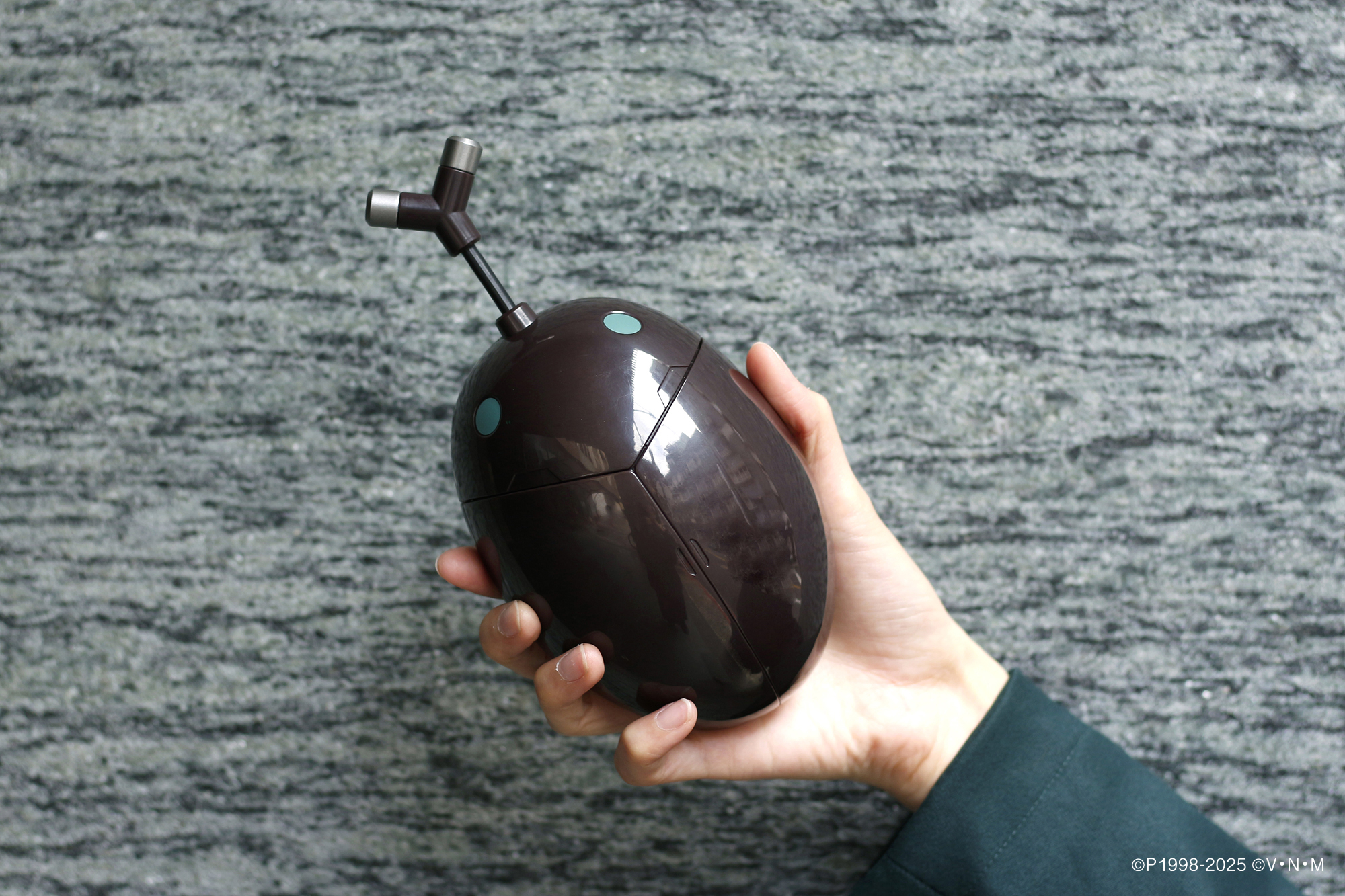 雷歐力推薦保證！ XRAGE x《獵人》推超高能前導周邊，西索手指玩具、甲蟲 07 型手機，三次元實體化圓夢登場！