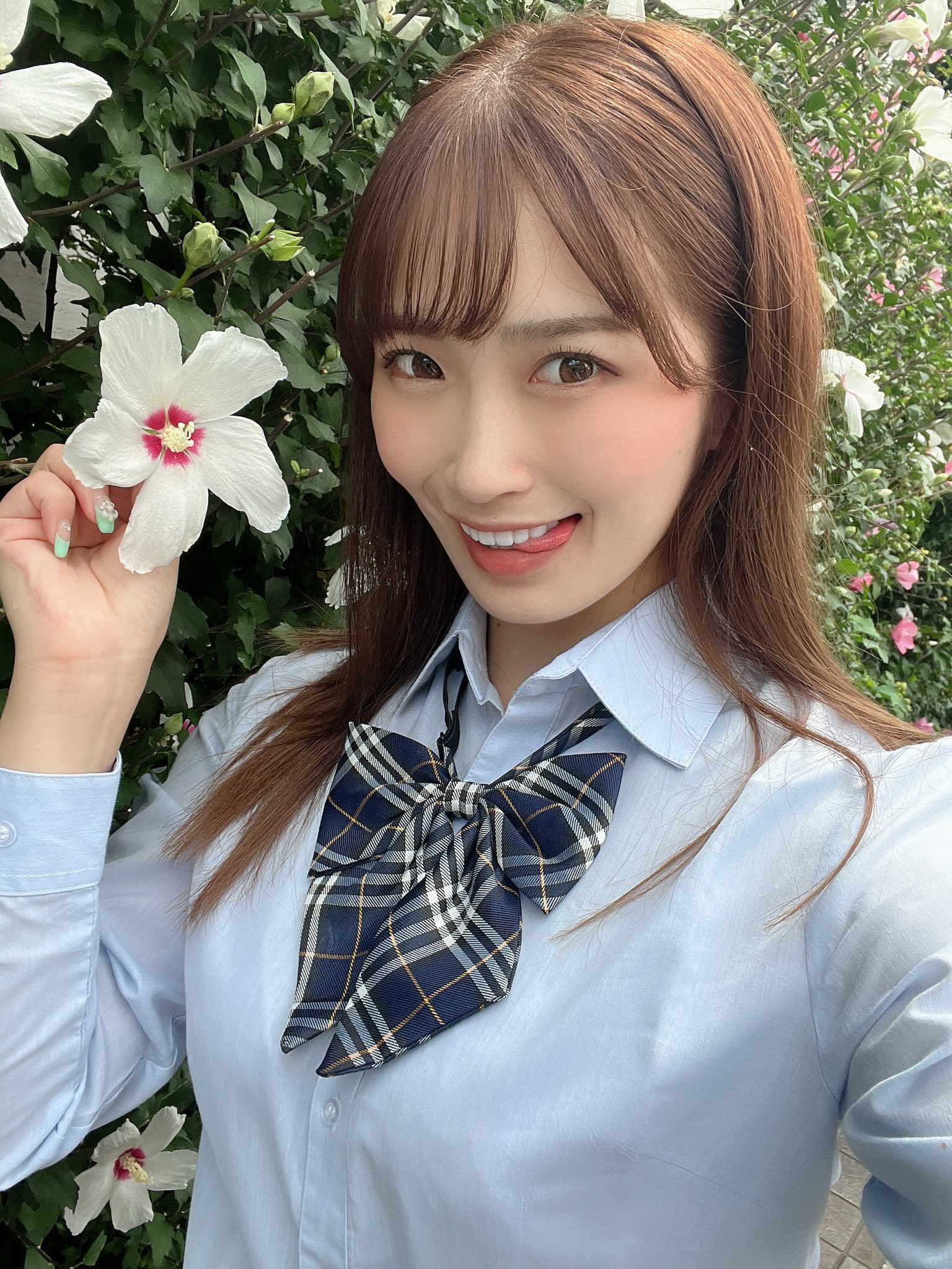 肉感 vs. 纖細怎麼選？日本 AV 女優美園和花近年消風一圈，胖瘦時期各擁粉絲支持！