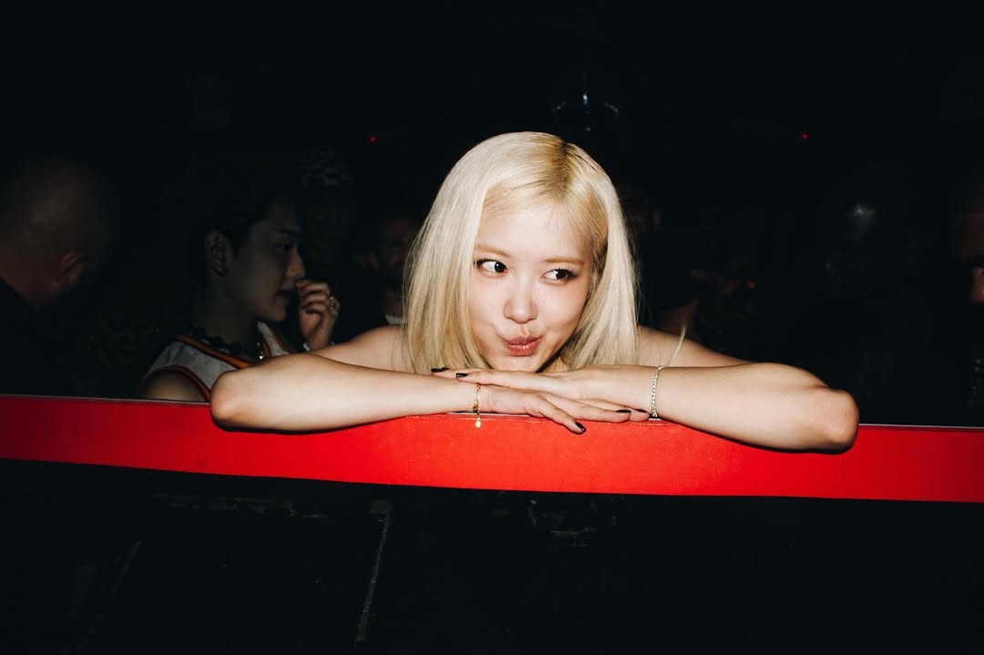 Rosé 全新專輯《rosie》創下告示牌 K-pop 女歌手進榜記錄！霸氣奪前三！
