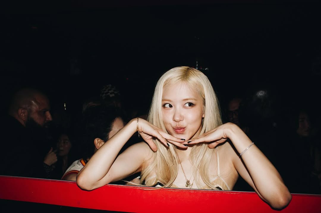 Rosé 全新專輯《rosie》創下告示牌 K-pop 女歌手進榜記錄！霸氣奪前三！