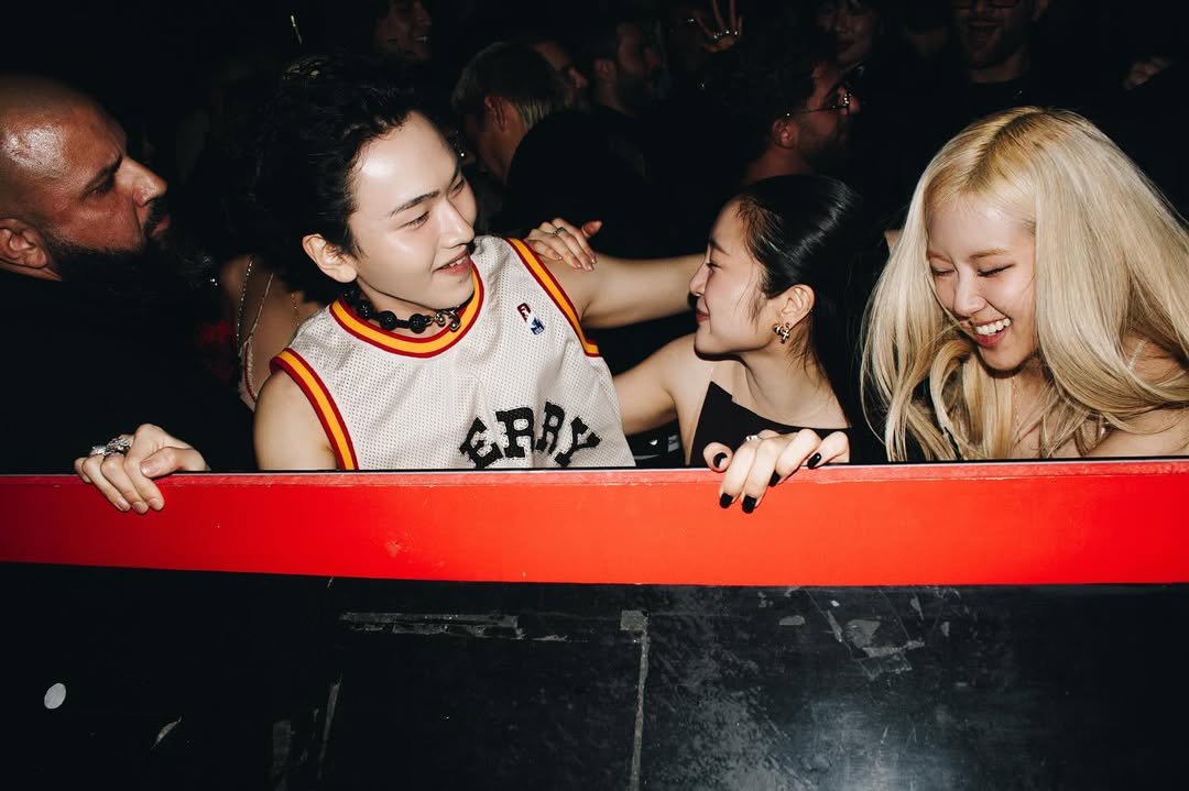 Rosé 全新專輯《rosie》創下告示牌 K-pop 女歌手進榜記錄！霸氣奪前三！