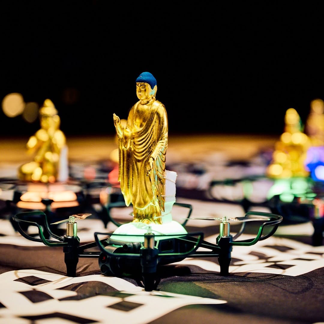 女僕陪你聊佛經？無人機佛祖念經？京都超狂寺廟挑戰宗教極限引熱議