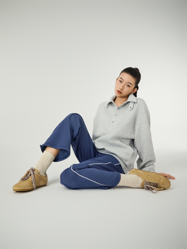 一雙人氣薄底鞋，十種穿法！ KIKS x MINNETONKA 首次攜手帶來全新聯名「MS70」女孩限定鞋履