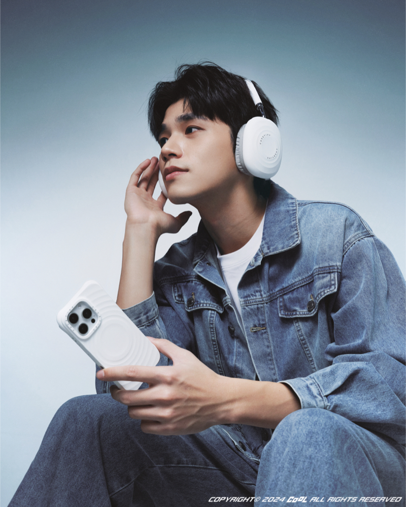 王品澔的穿搭哲學：手機殼才是時尚靈魂！從街頭潮流到日常休閒，帶你看 CASETiFY 年度人氣男生印花