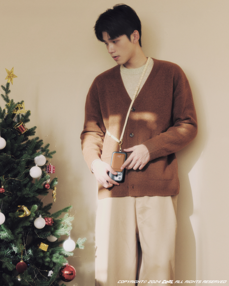 王品澔的穿搭哲學：手機殼才是時尚靈魂！從街頭潮流到日常休閒，帶你看 CASETiFY 年度人氣男生印花