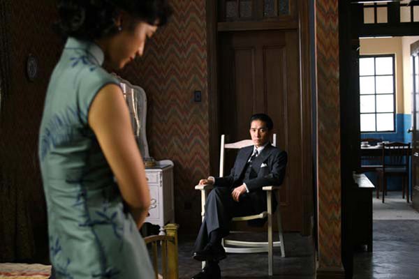 《色‧戒》2025 元旦重映！3 位影人映後再造巔峰：梁朝偉進軍好萊塢、湯唯摘下百想視后，李安將獲美國導演工會終身成就獎！