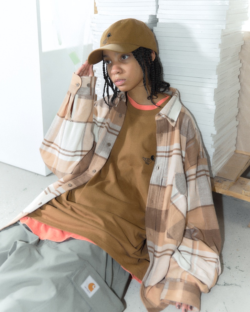 去年秒殺，今年不容再錯過！ INVINCIBLE® 再度攜手 Carhartt WIP 推出全新聯名系列，重塑經典工裝！