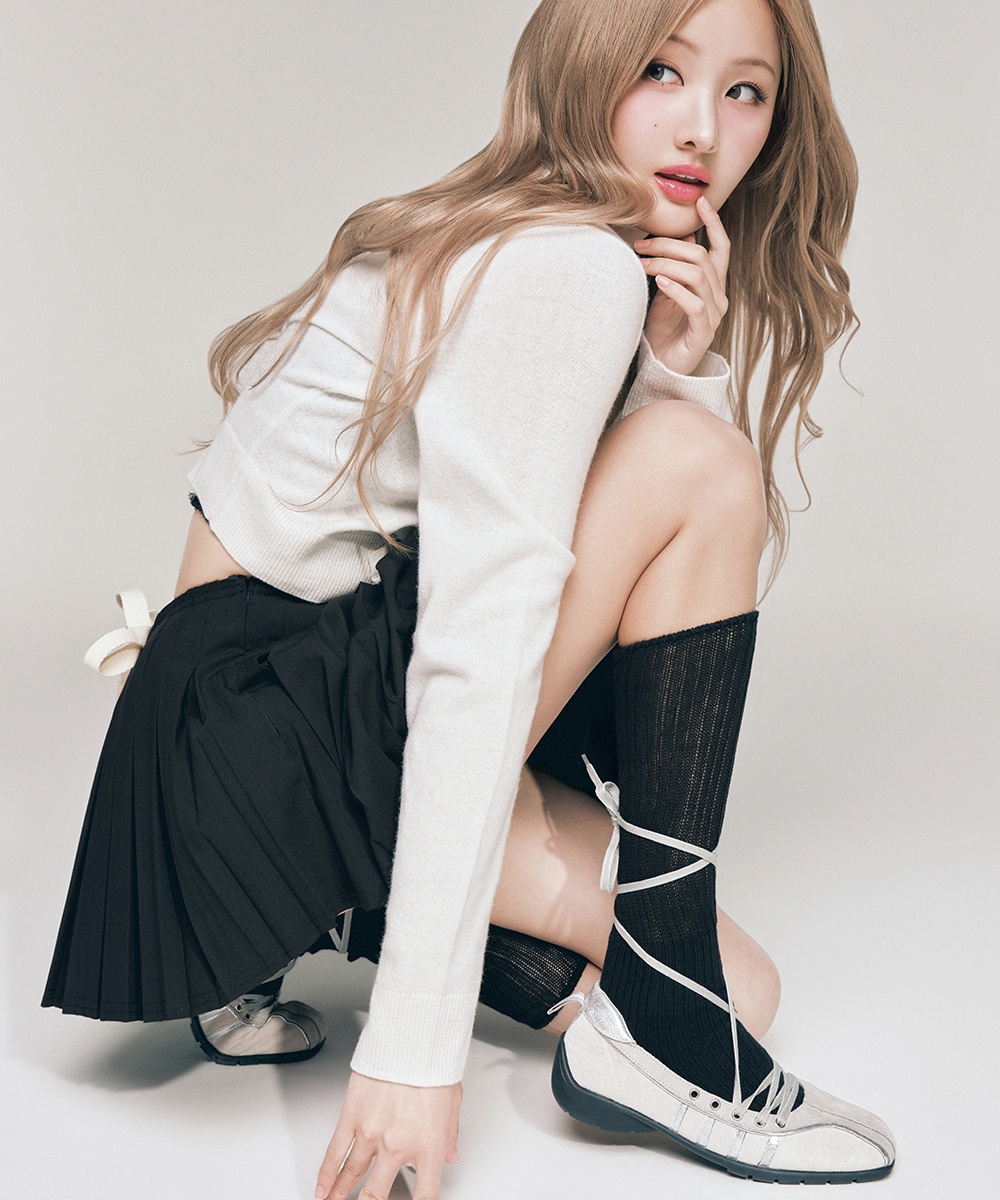 Rockfish聯名韓國女團KISS OF LIFE，復古保齡球綁帶鞋好氣質！還可免費搭配吊飾配件DIY！