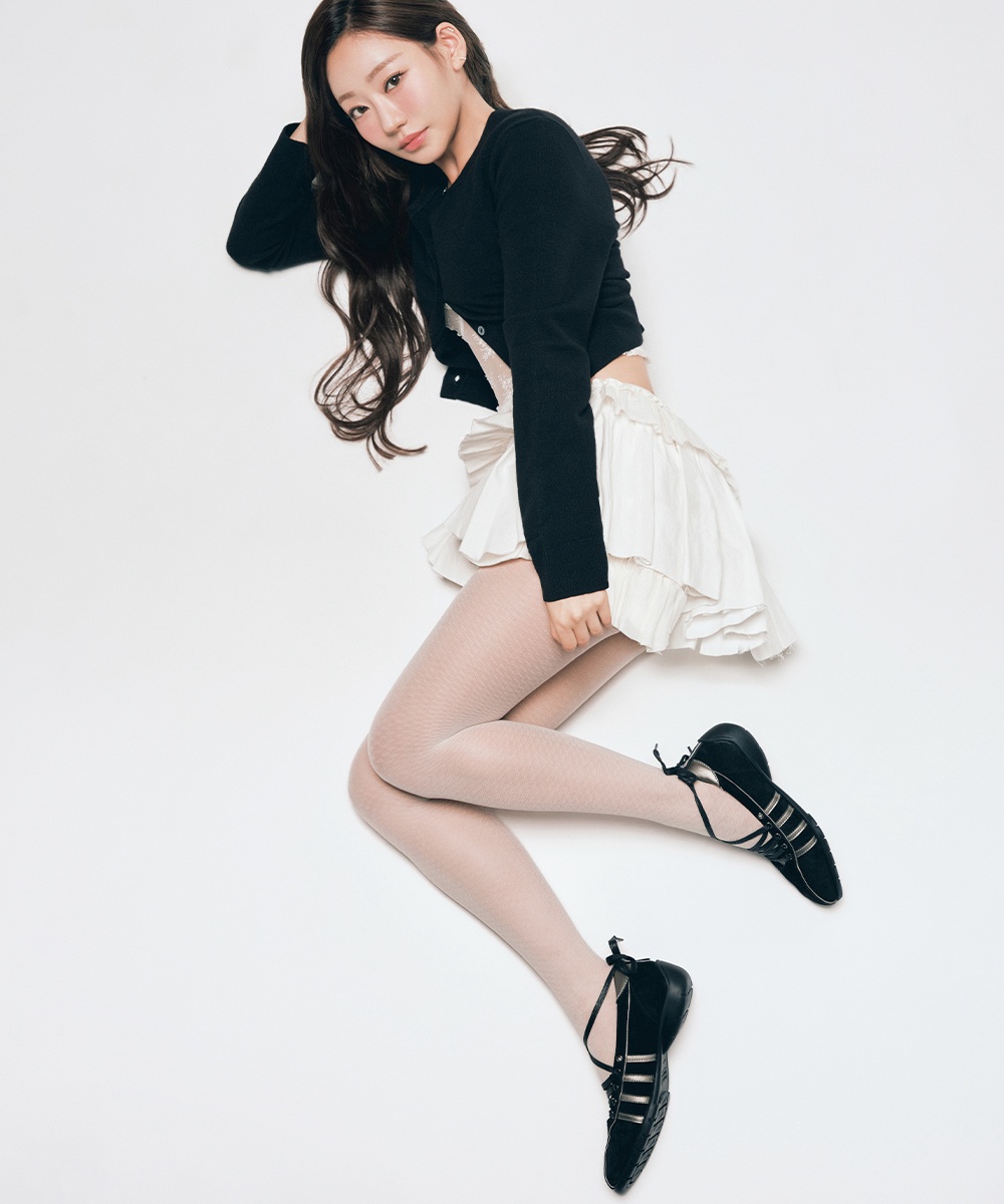 Rockfish聯名韓國女團KISS OF LIFE，復古保齡球綁帶鞋好氣質！還可免費搭配吊飾配件DIY！