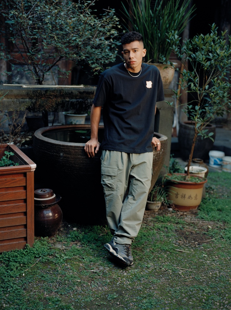 金蛇獻瑞，富貴延年！ UNDEFEATED 推出 “Long Live Golden Snake” 蛇年膠囊系列