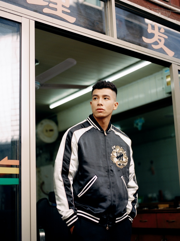 金蛇獻瑞，富貴延年！ UNDEFEATED 推出 “Long Live Golden Snake” 蛇年膠囊系列