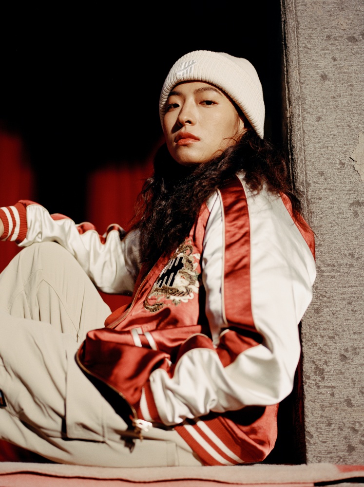 金蛇獻瑞，富貴延年！ UNDEFEATED 推出 “Long Live Golden Snake” 蛇年膠囊系列