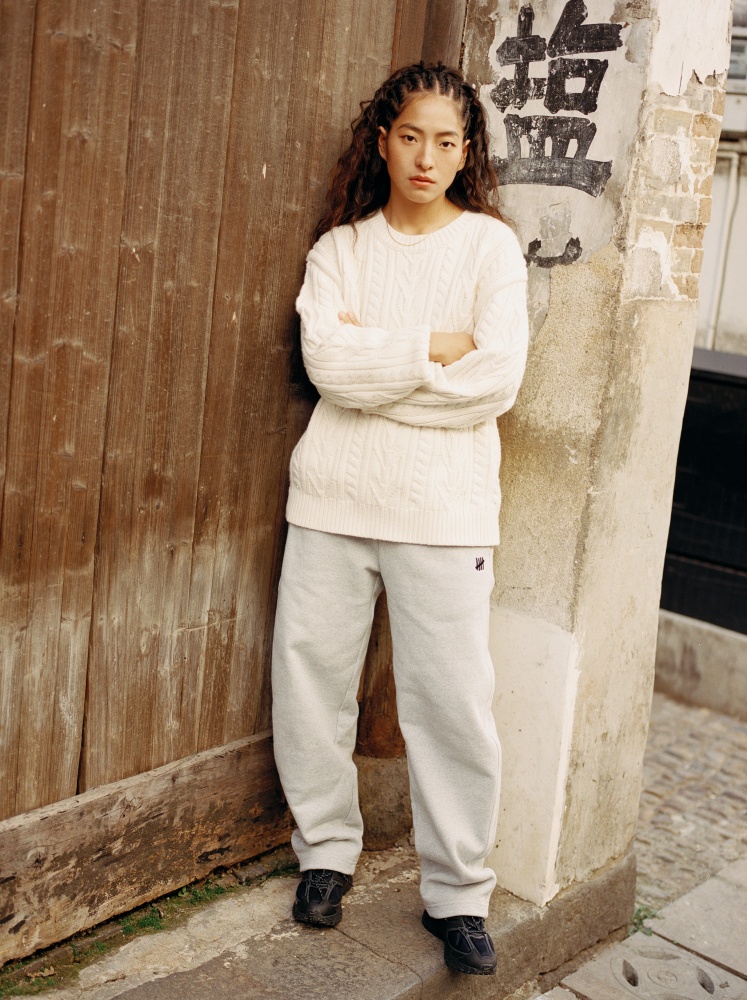 金蛇獻瑞，富貴延年！ UNDEFEATED 推出 “Long Live Golden Snake” 蛇年膠囊系列