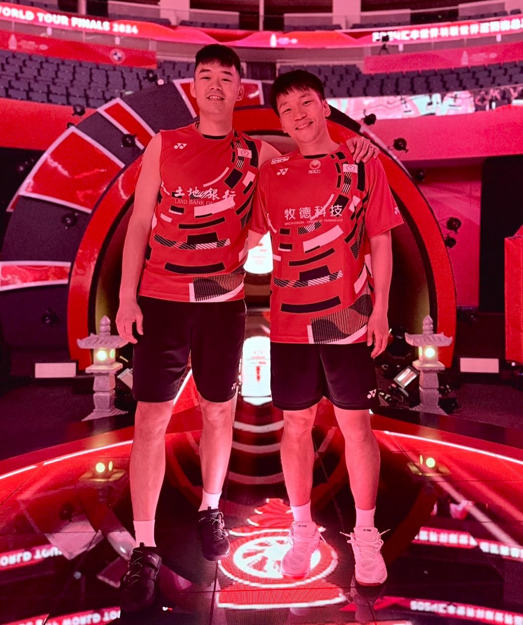 樂天女孩十元二度發聲！藏頭詩 6 字再度強調離隊真相，未婚夫王齊麟現身留言護妻