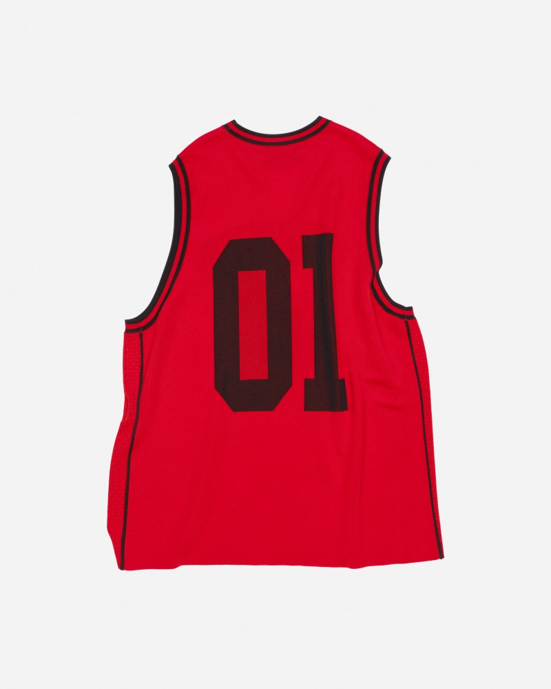 小賈又帶貨！滑雪穿的這件 Balenciaga 球衣台灣也買得到！